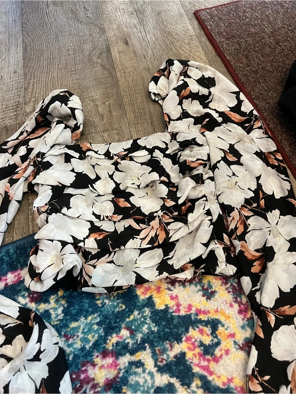 Abercrombie Floral Puff-Sleeve Cropped Top - Black & White